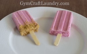 Strawberry-Cheesecake-Protein-Frozen-Pops