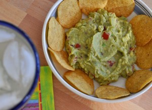 The-Best-Guacamole-Recipe-Ever-Overhead