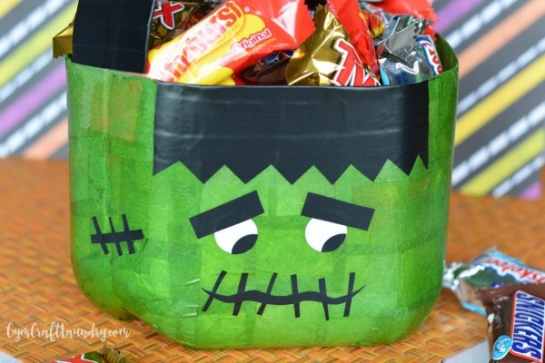 easy-to-make-kids-halloween-candy-bucket