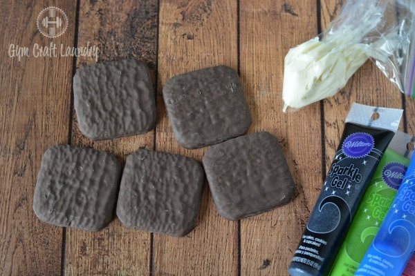 ghost-fudge-cookies-easy-halloween-treat