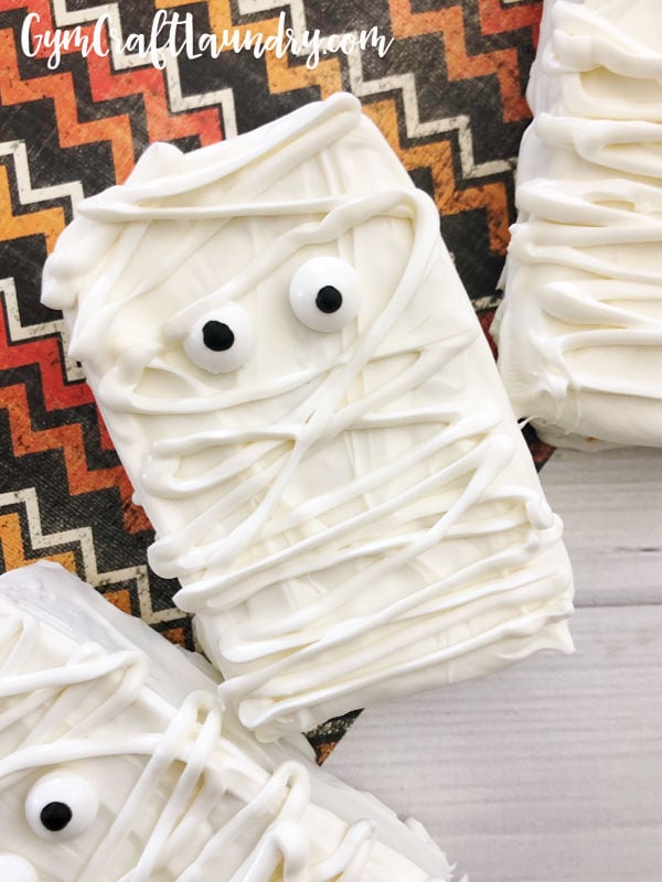 Spooky rice krispy treats mummy recipe